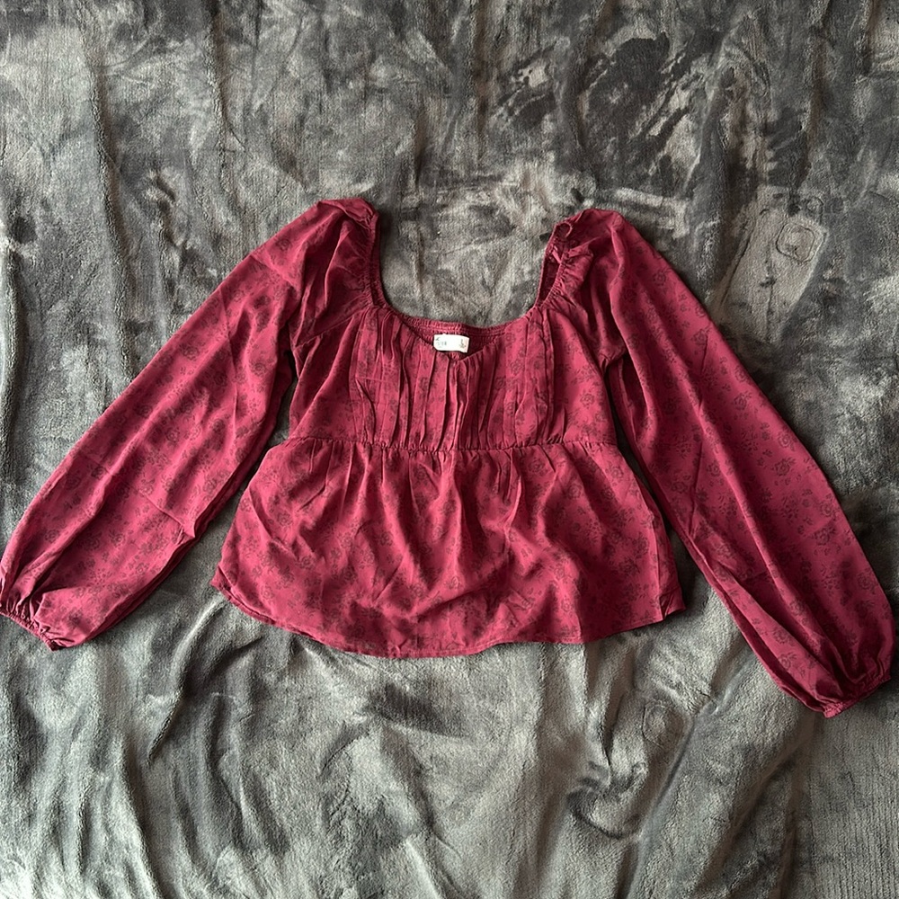 Size L Hollister Long Sleve Babydoll Crop Top